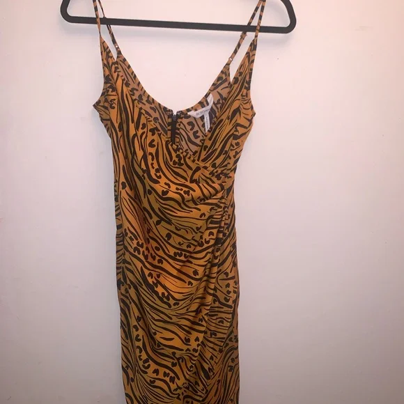 Animal print Midi dress - Picture 3 of 12